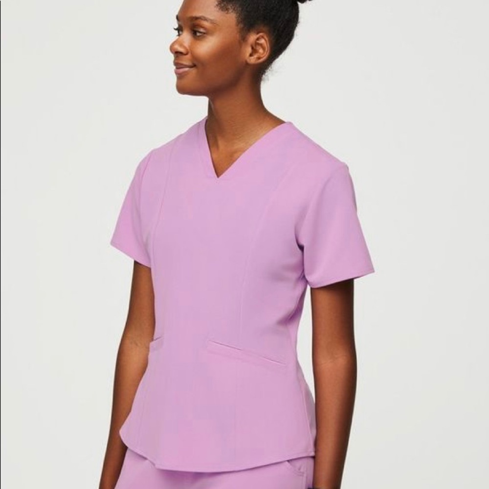 FIGS Limited edition XS scrubs in Dusk for sale!